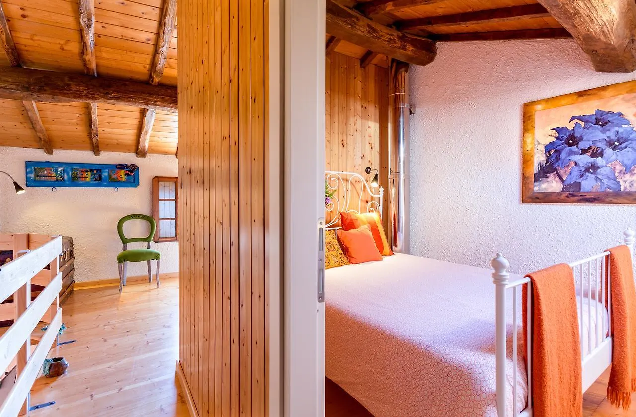 Casa Dei Ciliegi Apartment Monti di Villa